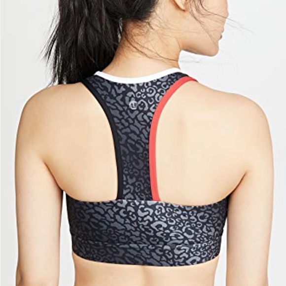 ALL ACCESS- SET Audio Leggings and Front Row Bra In Snow Leopard Multi - Picture 4 of 12